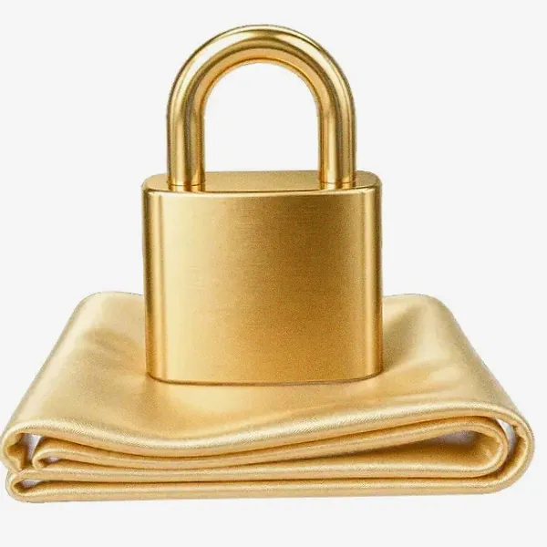 Padlock on folded cloth — Luckland